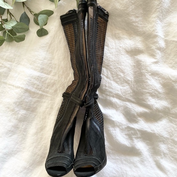 ✨Host Pick✨ L.A.M.B. Sparrow Mesh Boots by Gwen Stefani - Picture 13 of 15